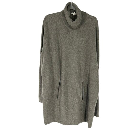 Garnet Hill Merino Wool/Cashmere Blend Oversized Turtleneck Sweater with Pockets - Picture 1 of 8